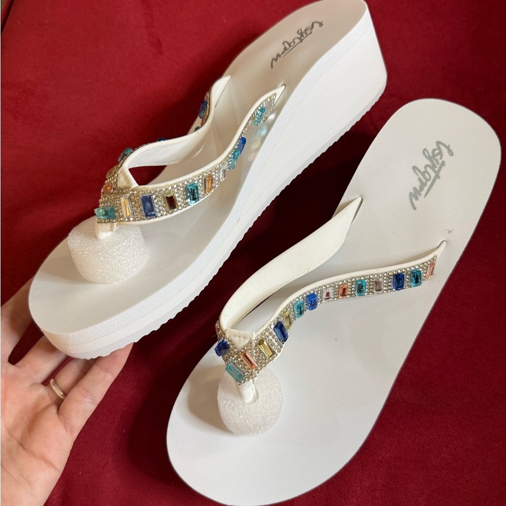Diamond 90’s Wedge Elegant White Beaded Flip-Flops Deadstock Y2K vibes